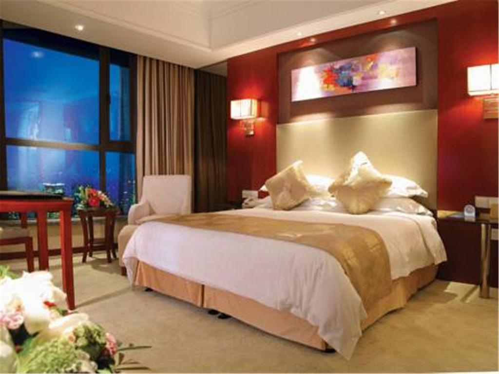 Yuloon Hotel 5*